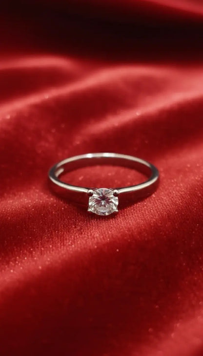 Attractive silver ring for males best for functions and casual wear