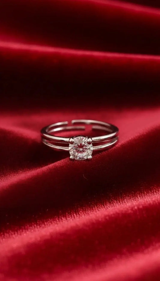Fine Touch Artificial Diamond Ring for Ladies 👸